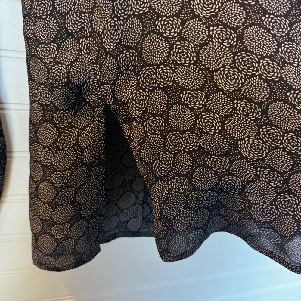 Vince Black Gray Floral Print Silk Button Down Long Sleeve‎ Blouse Women's sz 4 - Picture 4 of 8